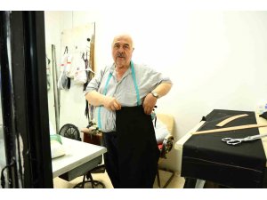 60 yıllık terzi tarihi kaybolan mesleğini anlattı: "Bu sanatı yapacak 10 usta çıkmaz"