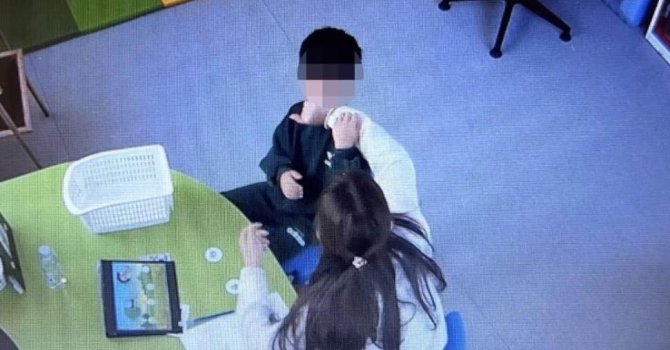 Mersin’de otizmli çocuğa şiddet davasında yeni iddianame hazırlanacak