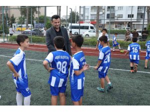 Akdenizli yüzlerce çocuk sporla geleceğe hazırlanıyor
