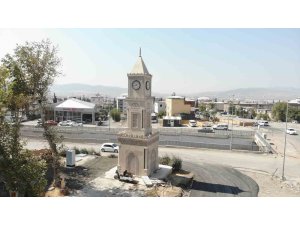 Dulkadiroğlu’nun simgesi saat kulesi çalışmıyor