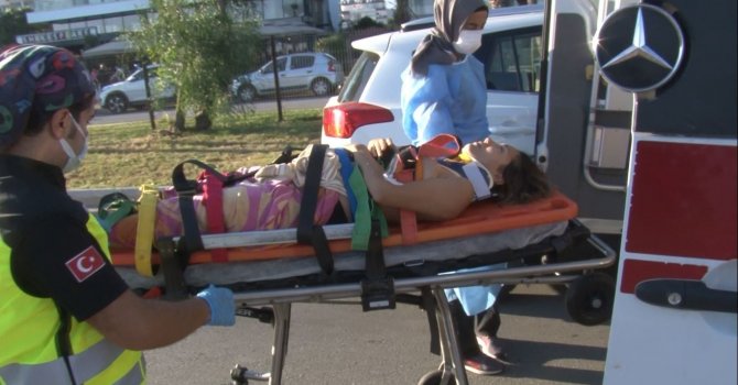 Denizde yüzerken jet-skinin çarptığı kadın yaralandı
