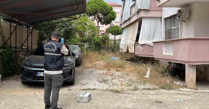 Alanya’da balkondan düşen yaşlı kadın hayatını kaybetti