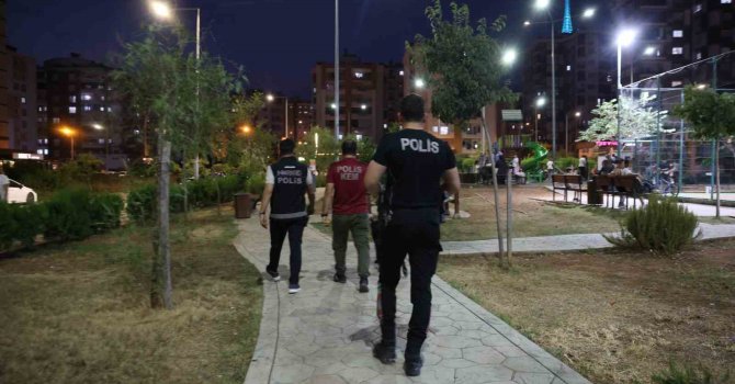 Kozan’da narkotik denetimi