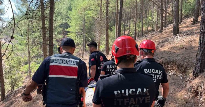 Burdur’da kayalıklardan düşen vatandaş ekiplerin müdahalesiyle kurtarıldı