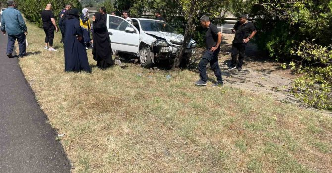 Osmaniye’de otomobil ağaca çarptı: 1 yaralı