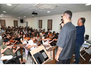 Kemer’de 30 Ağustos Zafer Bayramı hazırlıkları sürüyor