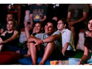 Alanya’da yeşilçam sinema günleri ’Neşeli Günler’ ile başladı