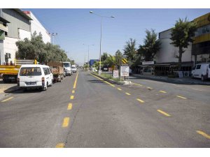 Mersin’de sanayi sitesinin 20 yıllık yolları yenilendi