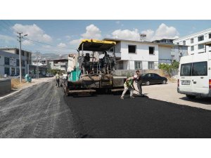 Kahramanmaraş’ta 26 noktada asfalt mesaisi