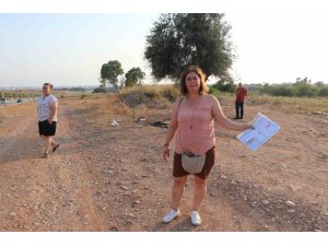 Üniversite yıllarca araziyi işgal etti, belediye istimlak etmeden bulvar geçirdi, şimdi de başkası karpuz ekti