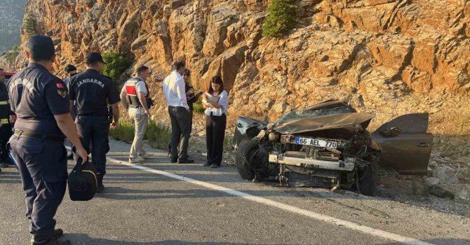 Antalya’da otomobil takla attı: 1 ölü, 2 yaralı