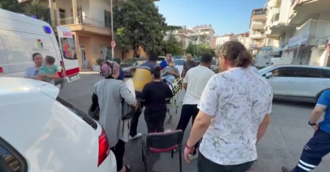 Otomobile çarpmamak için frene bastı: Motorlu bisikletiyle devrildi