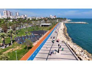 Mersin’in 560 bin metrekarelik Kültür Parkında bakım çalışmaları sürüyor