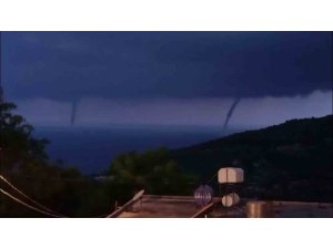 Denizde oluşan çifte hortum kamerada
