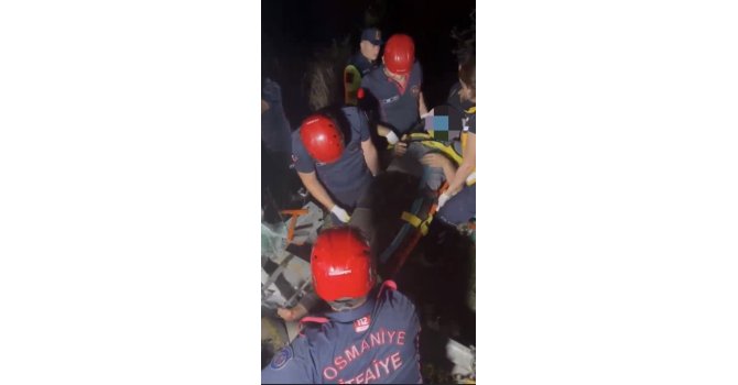 Osmaniye’de TAG Otoyolu’nda tır devrildi: 1 yaralı