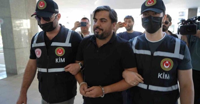 Tır dorsesinde yakalanan Arif Kocabıyık, Konyaaltı Belediyesi’nden aylarca çalışmadan maaş almış