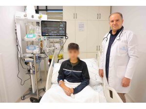 Tuz ruhunu su zanneden 14 yaşındaki çocuk ölümden döndü