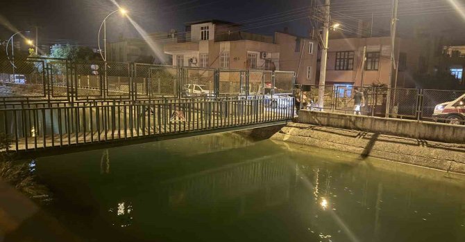 Sulama kanalında can pazarı: 6 yaşındaki çocuk hastanede, kardeşi aranıyor