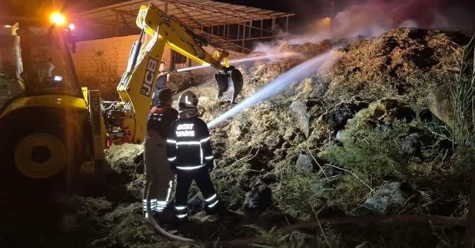 Kırıkhan’da samanlık yangını yaşandı