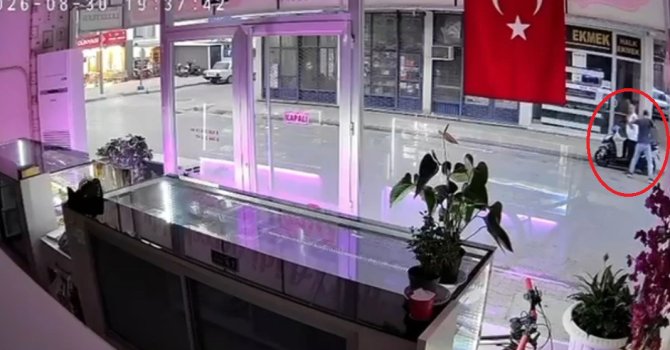 Hiç tanımadığı adamı bıçakla yaraladı, polisi görünce ‘Game Over’ diyerek teslim oldu