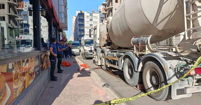 Beton mikserinin ezdiği bir kişi hayatını kaybetti