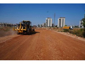 Baraj Mahallesi’nde yol çalışmaları hız kesmiyor
