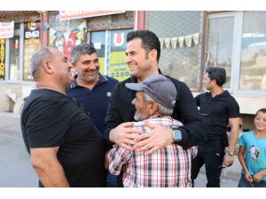 Beşikci, mahallelerin taleplerini yerinde dinliyor