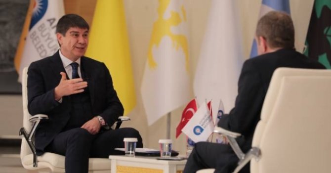 Türel: İlk günkü  aşkla çalışıyoruz