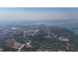 Adana’daki orman yangını uydudan bile görünüyor