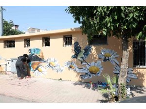 Akdeniz’in parkları sanatla renkleniyor