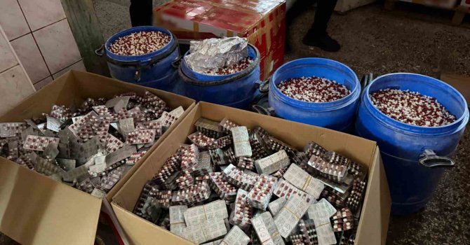 Fırında varil varil uyuşturucu hap ele geçirildi: Toplam 1 milyon 758 bin adet