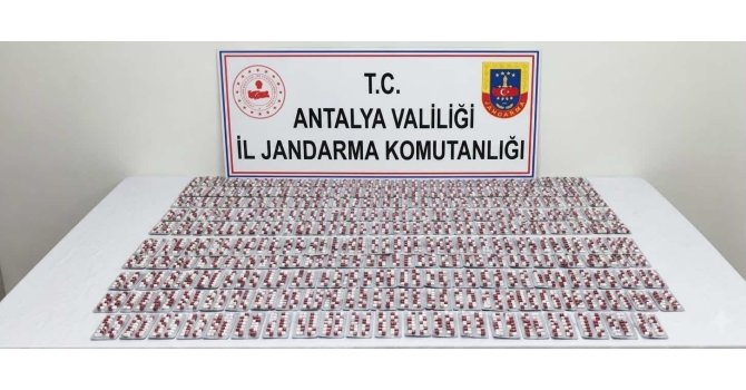 Manavgat’ta 3 bin sentetik hap ele geçirildi