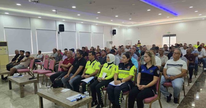 Silifke’de okul servis sürücülerine trafik eğitimi