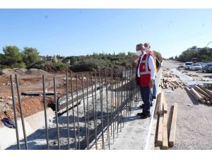 Başkan Böcek yeni yol açma çalışmasını denetledi