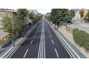Kahramanmaraş’ta yollar bir bir asfaltlanıyor