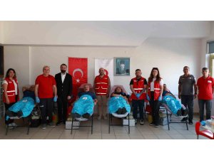 Mersin’de emniyet teşkilatından kan bağışına destek