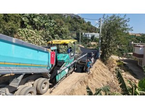 Alanya’da 2.5 kilometrelik sıcak asfalt çalışması tamamlanıyor