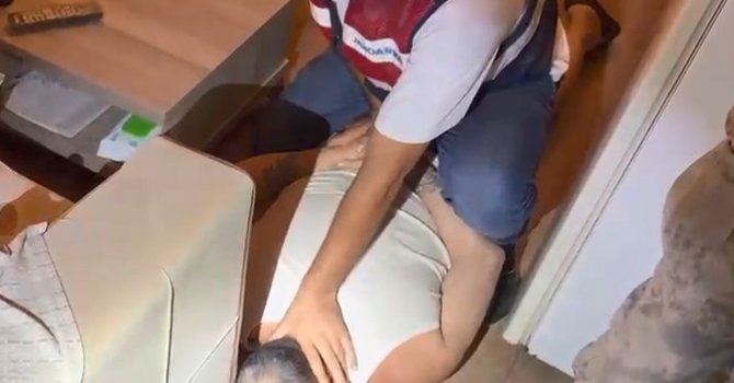 Kırmızı bültenle aranıyordu: Cinayet ve uyuşturucudan 79 yıl ceza alan firari yakalandı