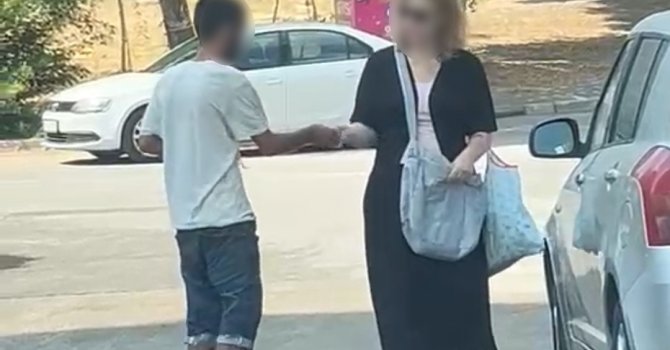 Sokak ortasında uçucu madde kullandı, kadının yolunu kesip para istedi