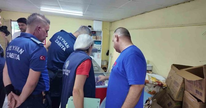 Adana’da okul kantinleri mercek altında: Yasaklı gıdalar tek tek denetlendi