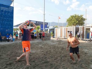 Ünlü plaj voleybolcuları, Alanya’nın spor turizmi elçileri oldu
