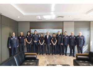 Mersin itfaiye personeli, İtfaiye Haftasında Başkan Seçer’le buluştu