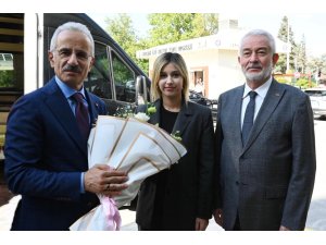 Bakan Uraloğlu: "Milli elektrikli trenin seri üretimine yıl sonu itibarıyla başlayacağız"