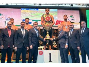 Manavgatlı genç pehlivan, Cumhurbaşkanlığı Kupası’nda şampiyon oldu