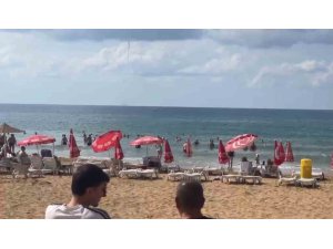 Alanya İncekum açıklarında deniz üzerinde hortum oluştu