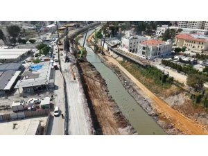 Antakya’da Ata Köprüsü’nde çalışmalar devam ediyor