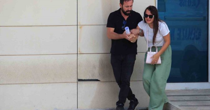Devrilen tırın altında kalarak hayatını kaybeden genç kadının cenazesi gözyaşlarıyla teslim alındı