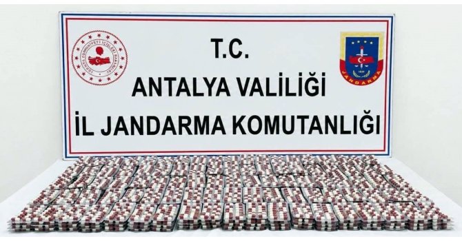 Antalya’da 6 bin 540 sentetik hap ele geçirildi