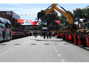 Antalya Büyükşehir Belediyesi filosuna 89 yeni araç