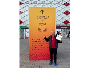 77 yaşındaki Demir Adam Ali Bıdı, Moskova Maratonu’nda Türkiye’yi temsil etti